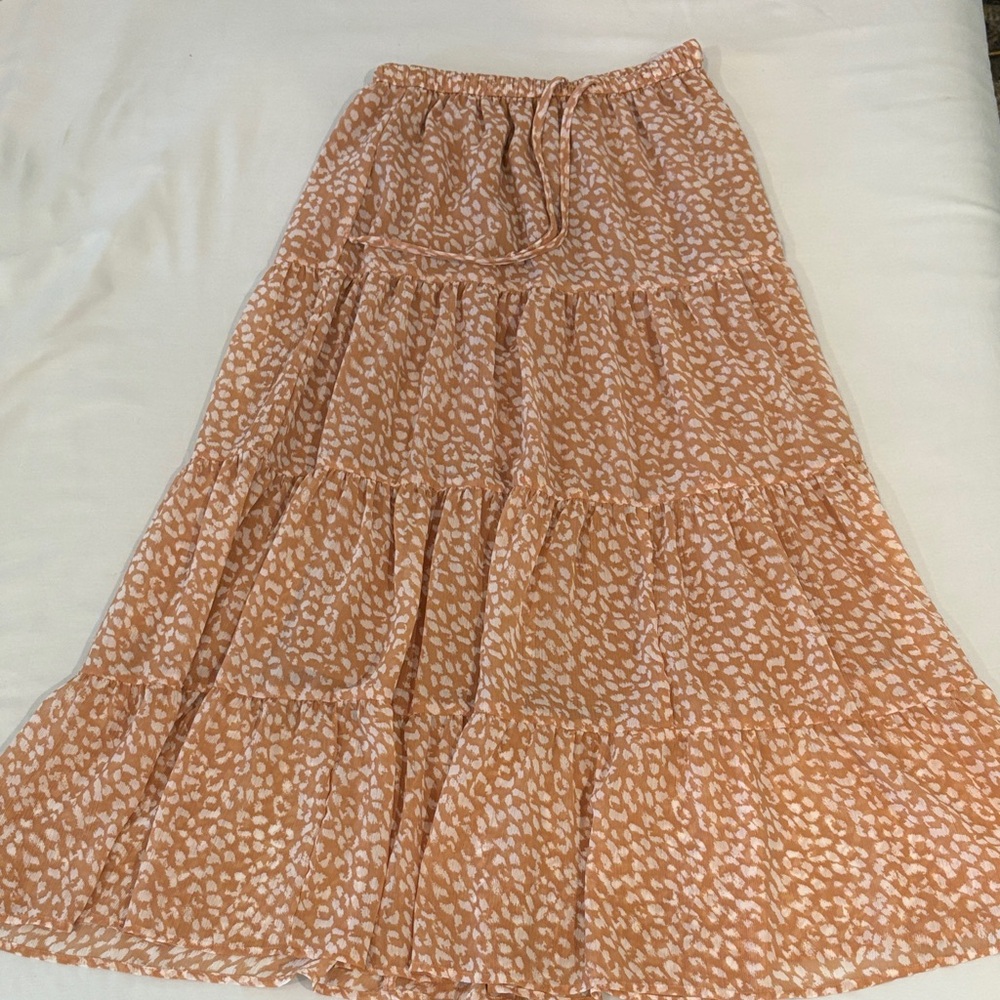 Aerie Tan and White Patterned Maxi Skirt